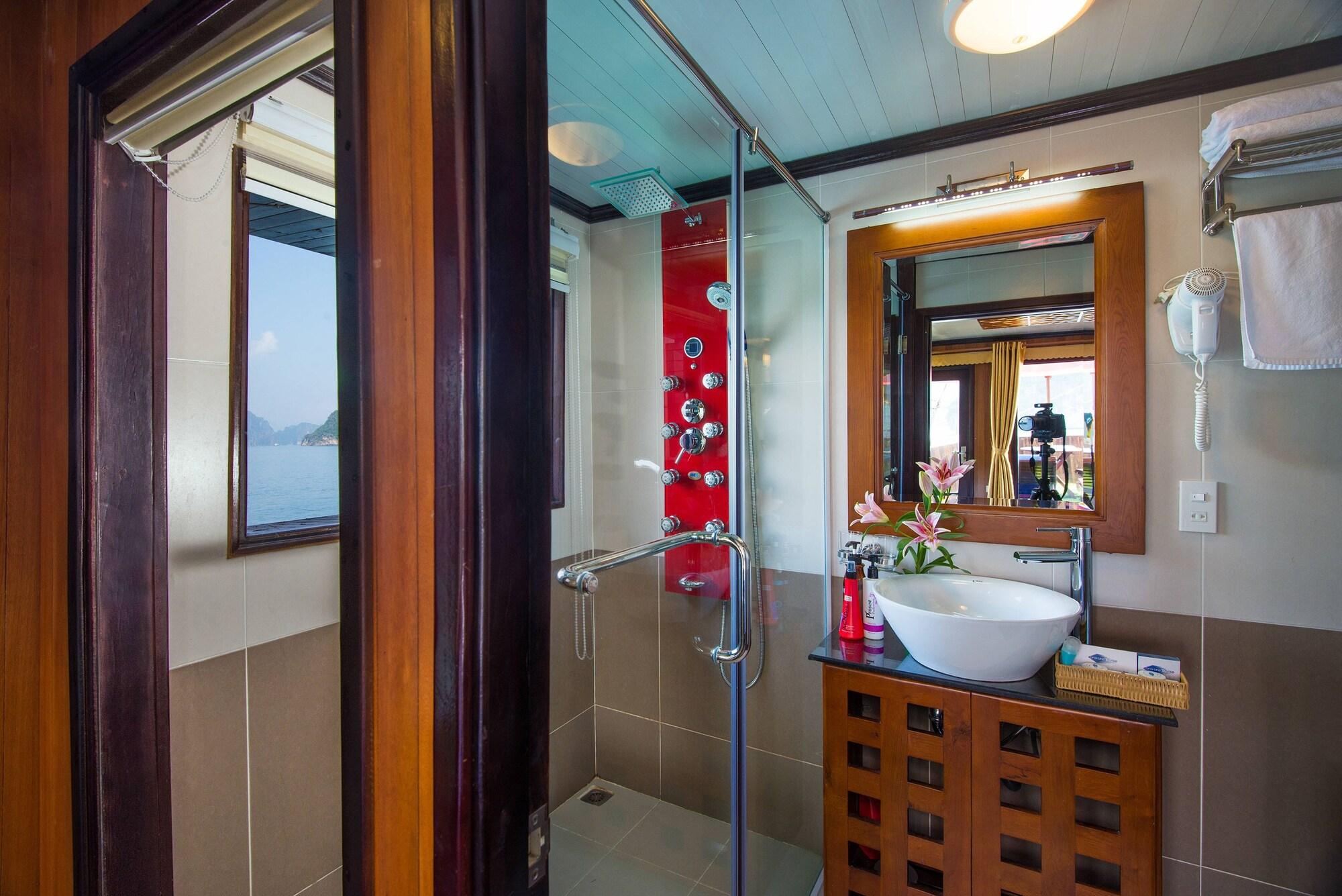 Hotel Gray Line Halong Cruise Hạ Long Exterior foto